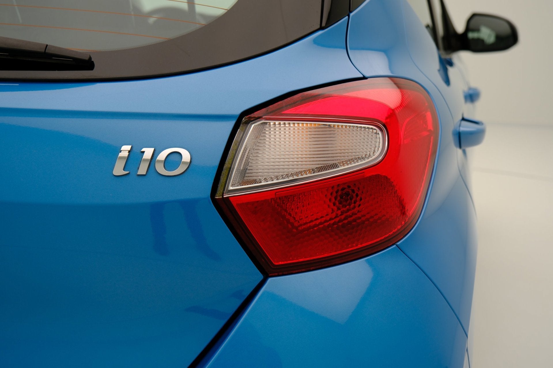 Foto 24 van Hyundai I10 1.0 Comfort Aut. 5-zits|Two-Tone|Airco|Trekhaak|