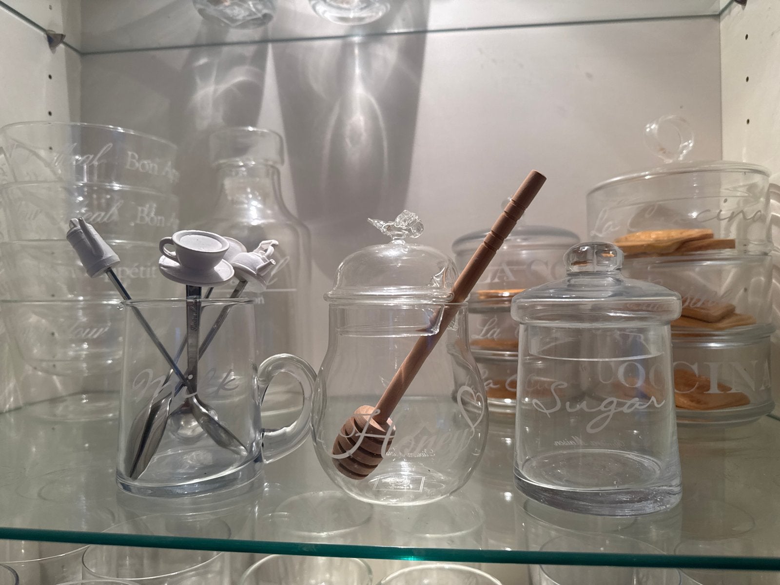 Honing, melk en suikerpotten met lepels, Voorraadpot, Ophalen, Gebruikt, Glas