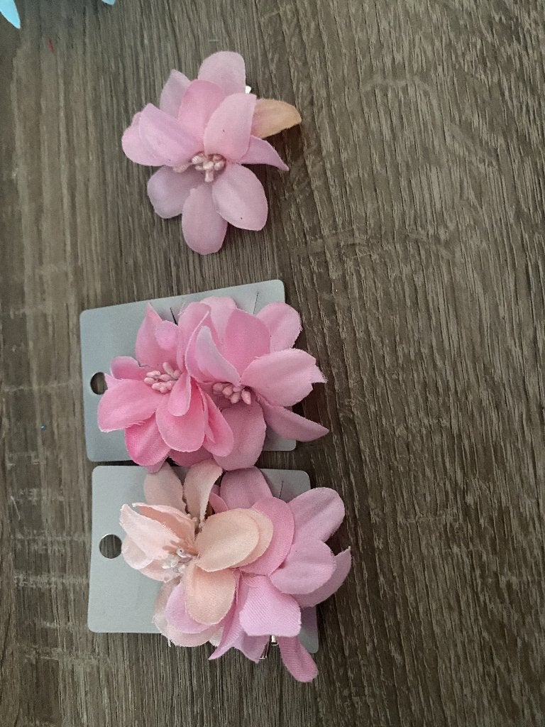 Nieuwe Roze Bloemen Haarspelden - Set van 2 en 1 los te koop, Sieraden, Tassen en Uiterlijk, Ophalen of Verzenden, Nieuw, Haarspeld