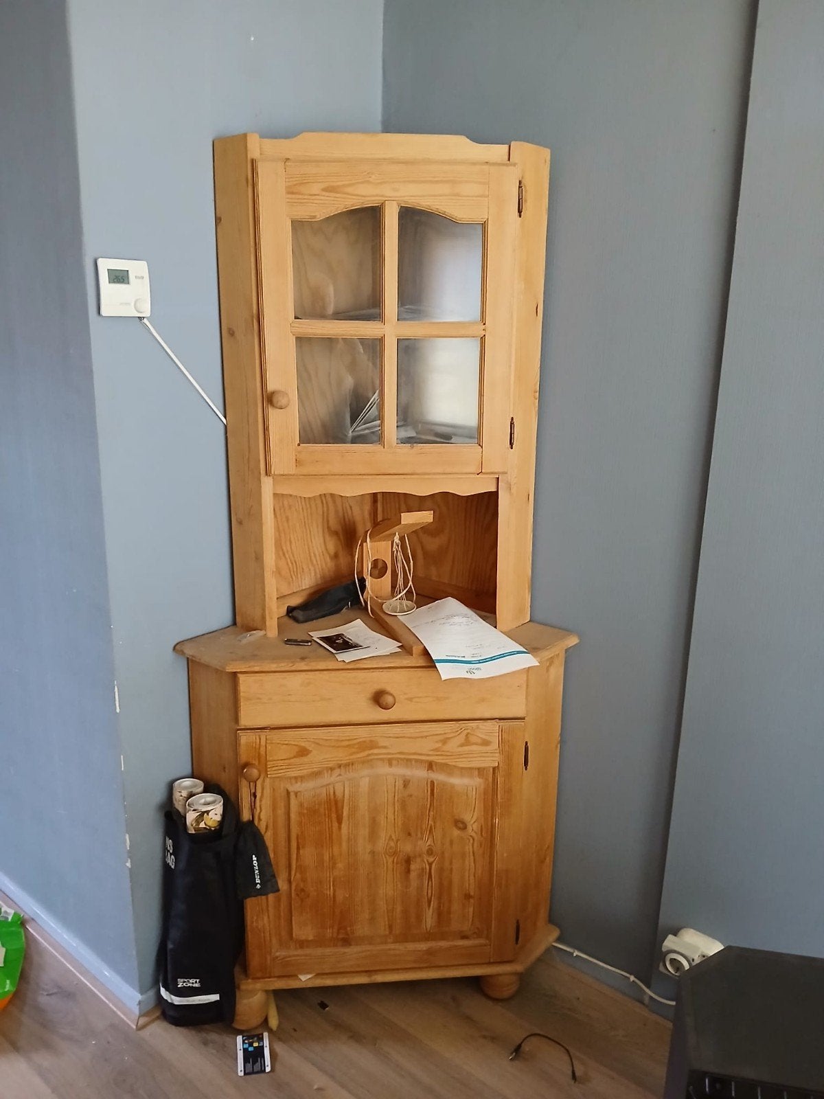 Houten hoekkast met lades en deuren T.E.A.B., Ophalen, Gebruikt, Landelijke/Klassieke stijl, 50 tot 100 cm