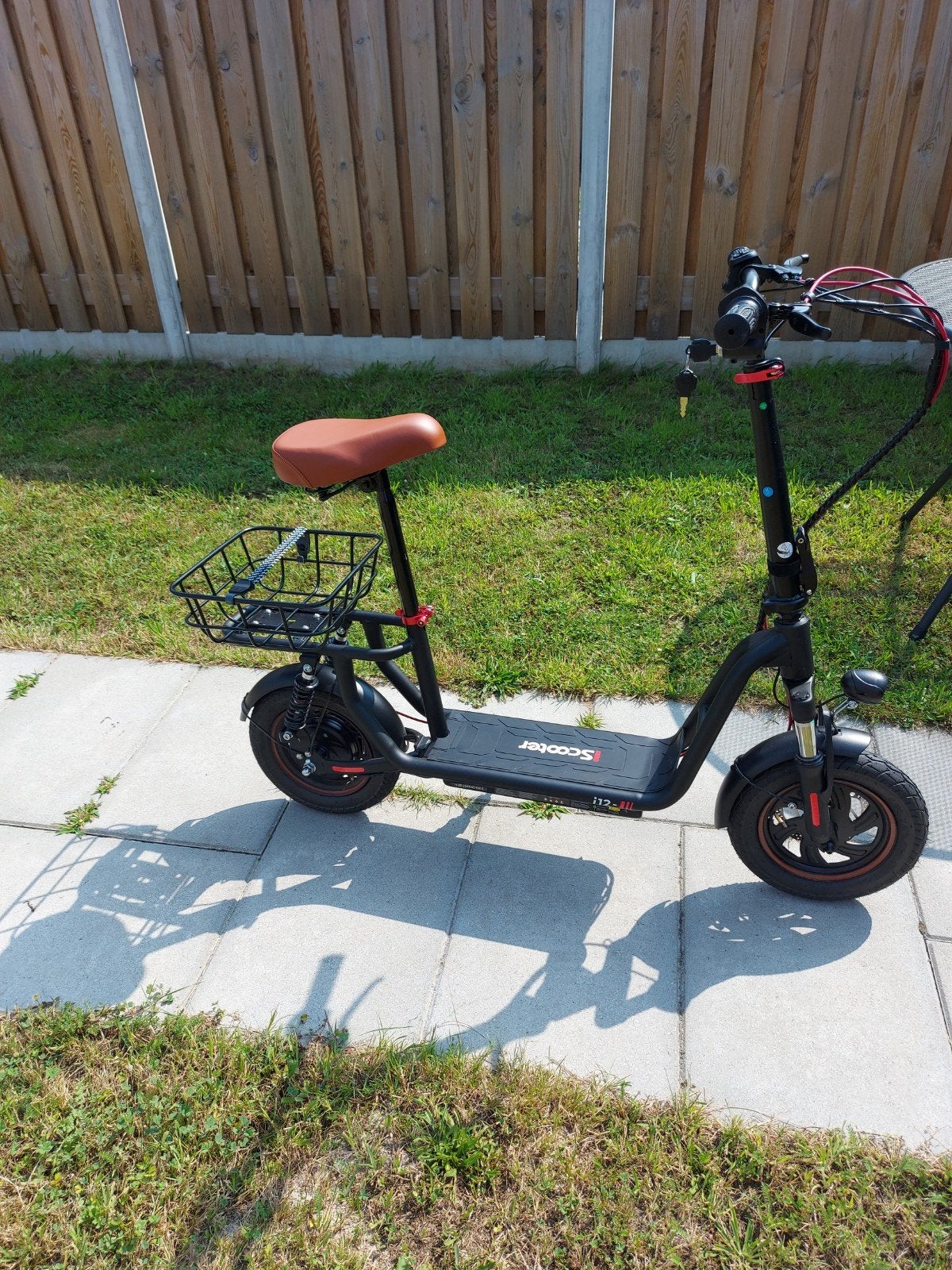 Elektrische step met zitje en mandje - Zo goed als nieuw, Ophalen, Zo goed als nieuw, Elektrische step (E-scooter), IScooter