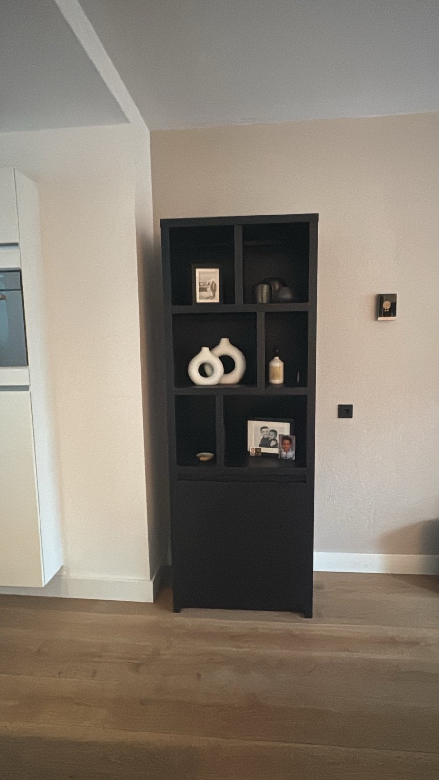 Zo goed als nieuwe zwarte kast - Nieuwprijs 798 euro, Ophalen, Met plank(en), 50 tot 100 cm, Zo goed als nieuw