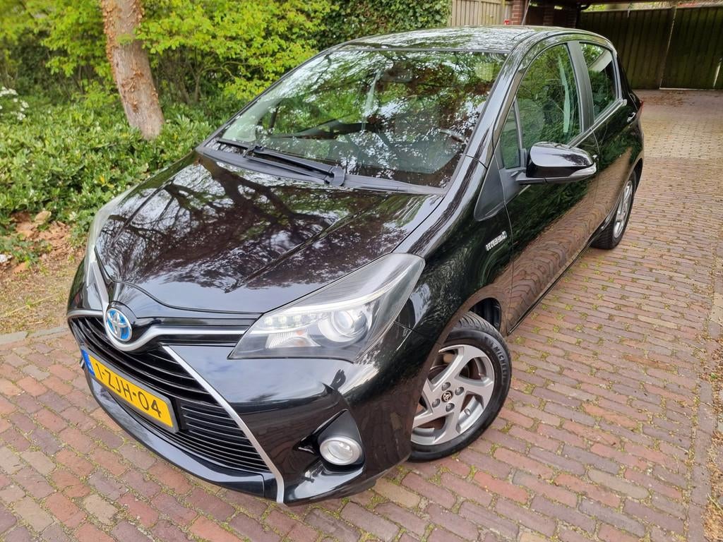 Toyota Yaris 1.5 Hybrid Lease Navi/Camera/Ecc/Lmv, Auto's, Toyota, 1497 cc, Gebruikt, Euro 6, 4 cilinders
