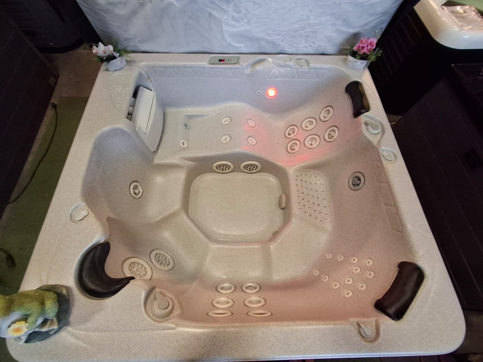 6 pers LA spa‼️PERFECT VOOR RUG EN SCHOUDER KLACHTEN, Ophalen of Verzenden, Nieuw, Filter