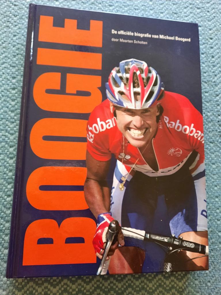 Boogie: De officiële biografie  -  Gesigneerd, Ophalen of Verzenden, Zo goed als nieuw, Maarten Scholten, Lopen en Fietsen