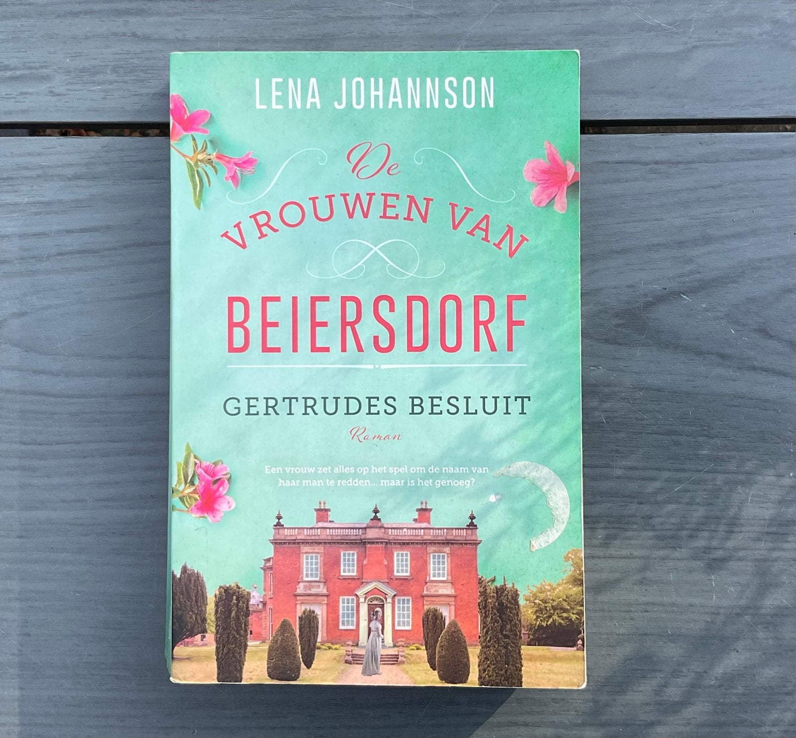De Vrouwen van Beiersdorf - Gertrudes Besluit, deel 1, Ophalen of Verzenden, Gelezen