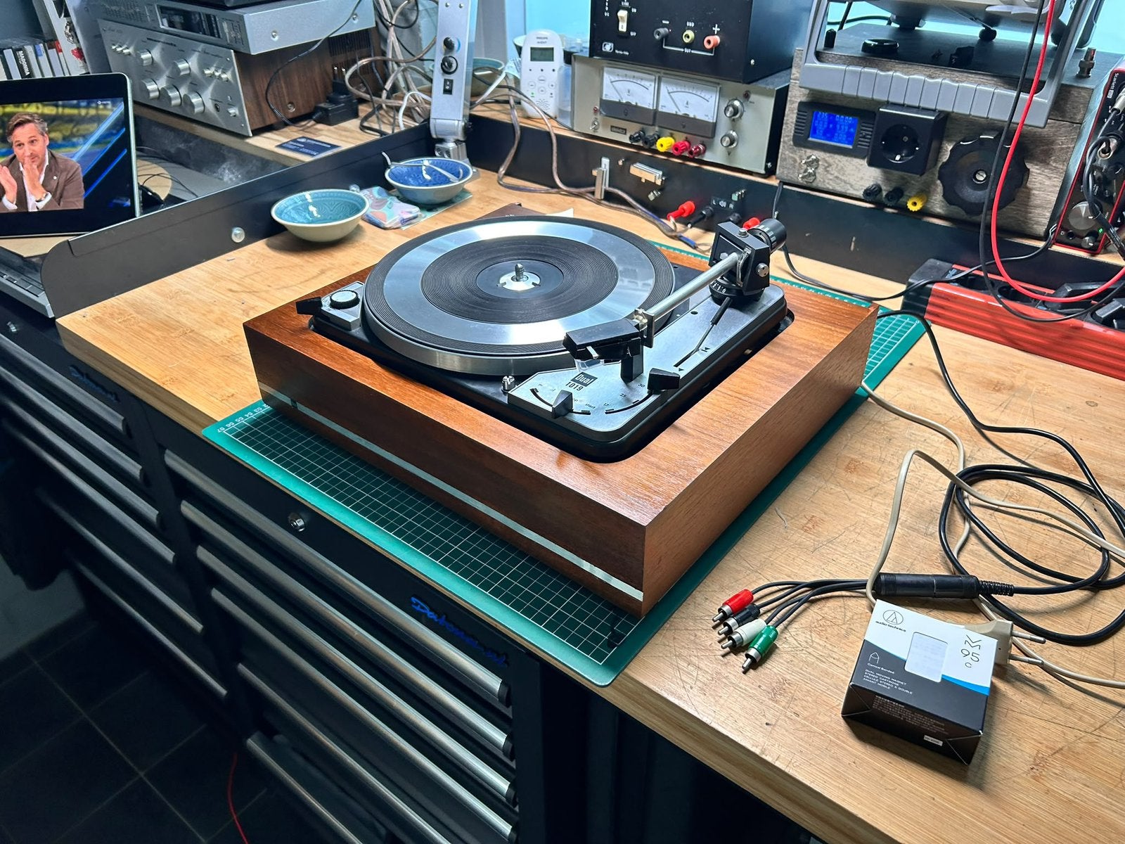 Dual 1019 platenspeler – recent nagekeken, Pitch-regelaar, Ophalen of Verzenden, Zo goed als nieuw, Platenspeler