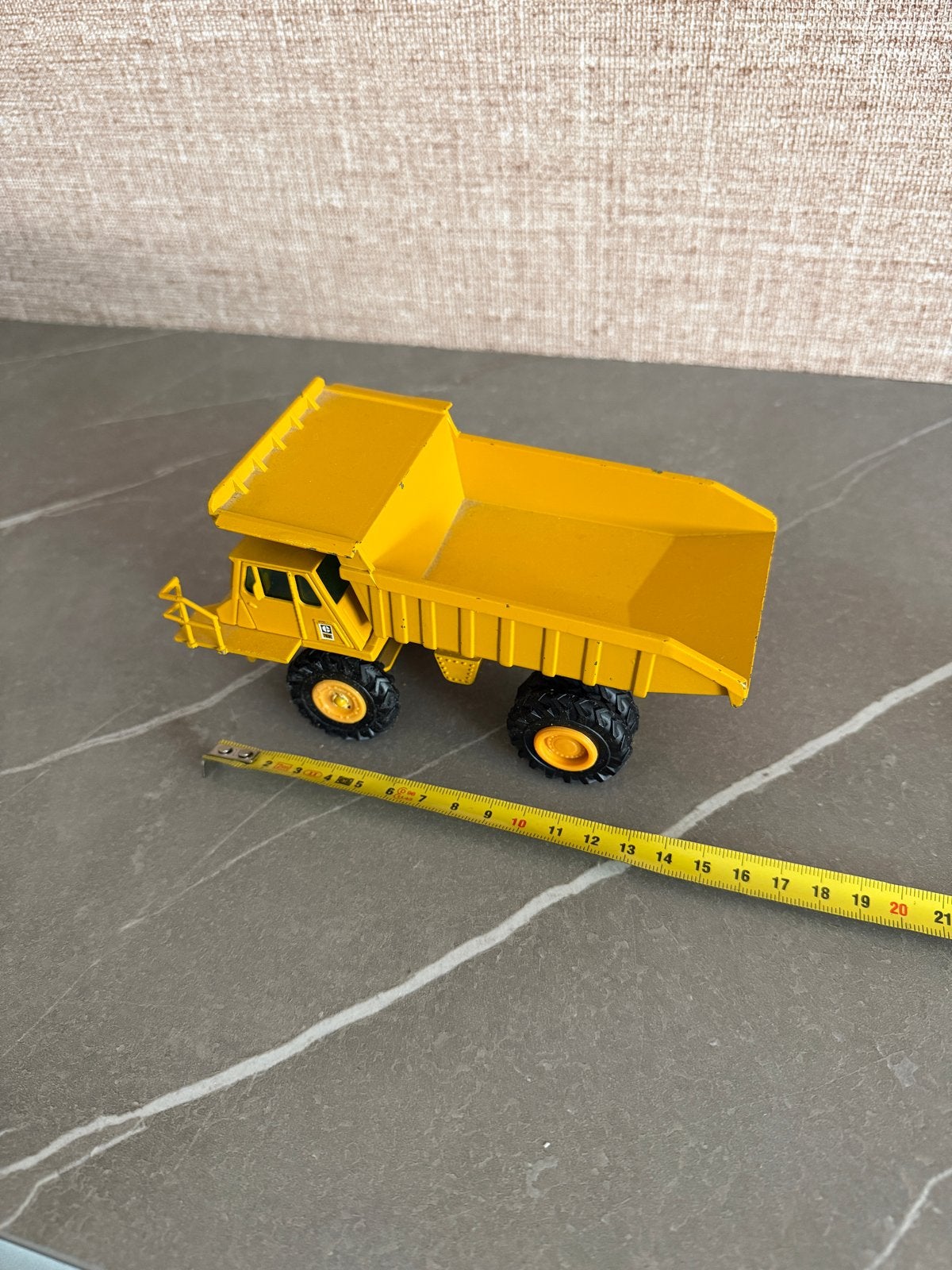 NZG Modelle Caterpillar Dumper M 1:50 - Made in W.Germany, Ophalen of Verzenden, Gebruikt, Overige typen