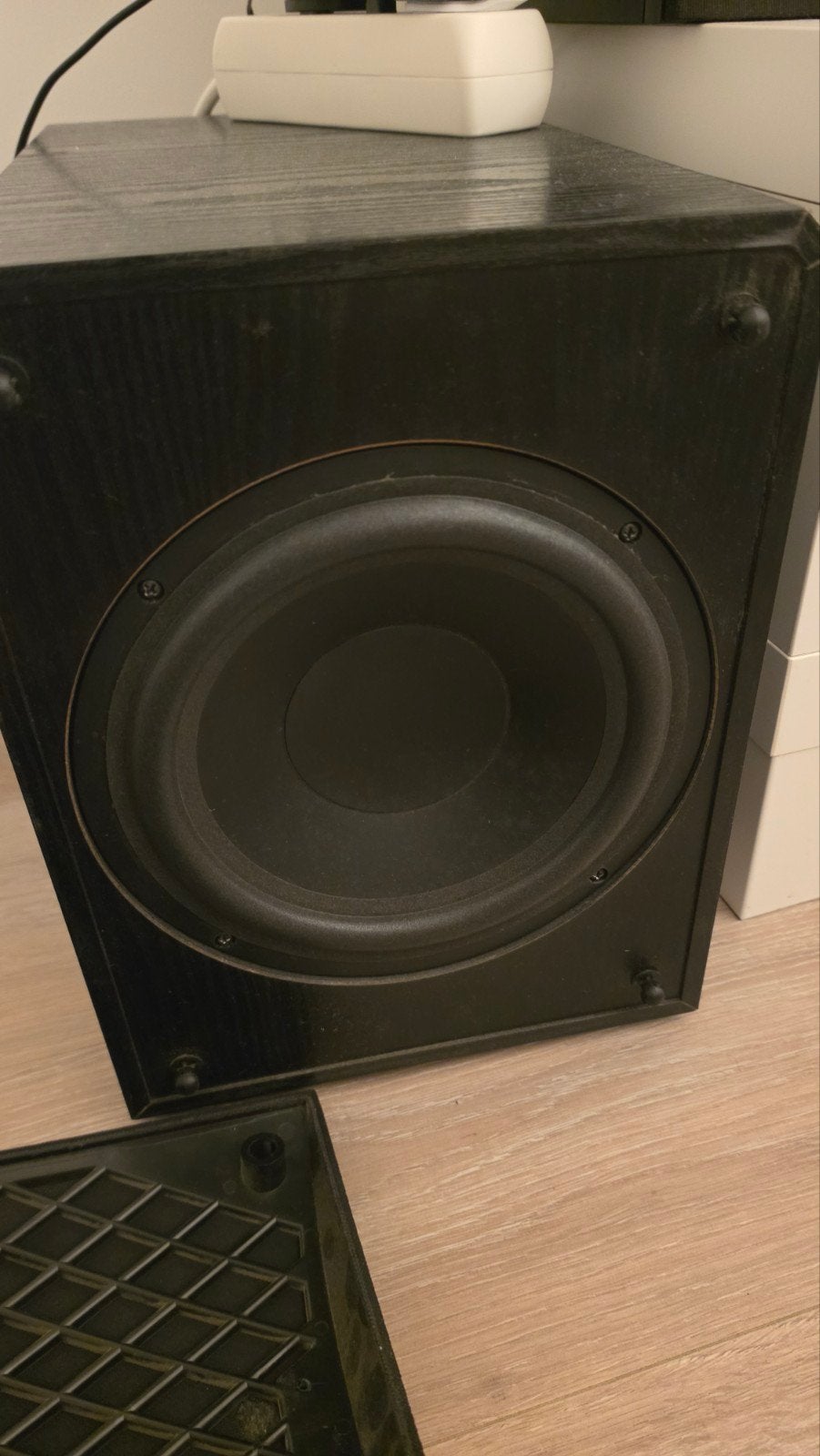 Definitive Technology Powerfield Subwoofer , Alleen delen, Ophalen, Niet werkend, Subwoofer, Overige merken