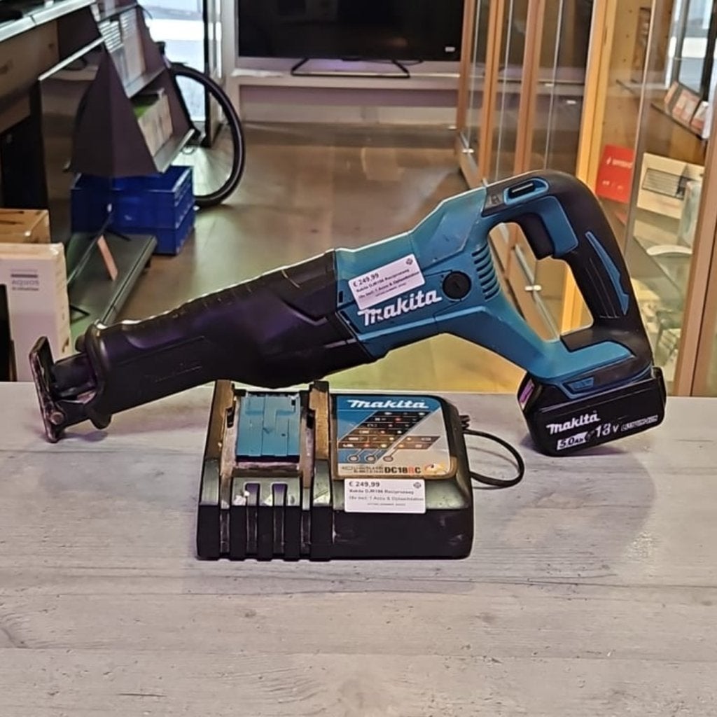Makita DJR186 Reciprozaag 18v Incl: 1 Accu & Oplaadstation, Doe-het-zelf en Verbouw, Makita, Gebruikt, Support@makita.com, Makita Corporation, 3-11-8, Sumiyoshi-cho, 
Anjo, Aichi 446-8502
Japan