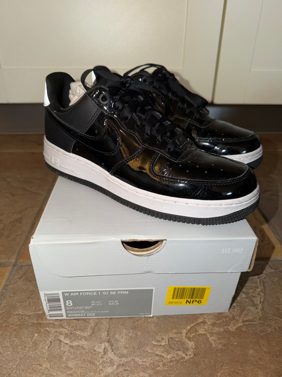 Nike Air Force 1 Hoogglans Zwart - Maat 39, Ophalen, Zo goed als nieuw, Zwart, Sneakers of Gympen
