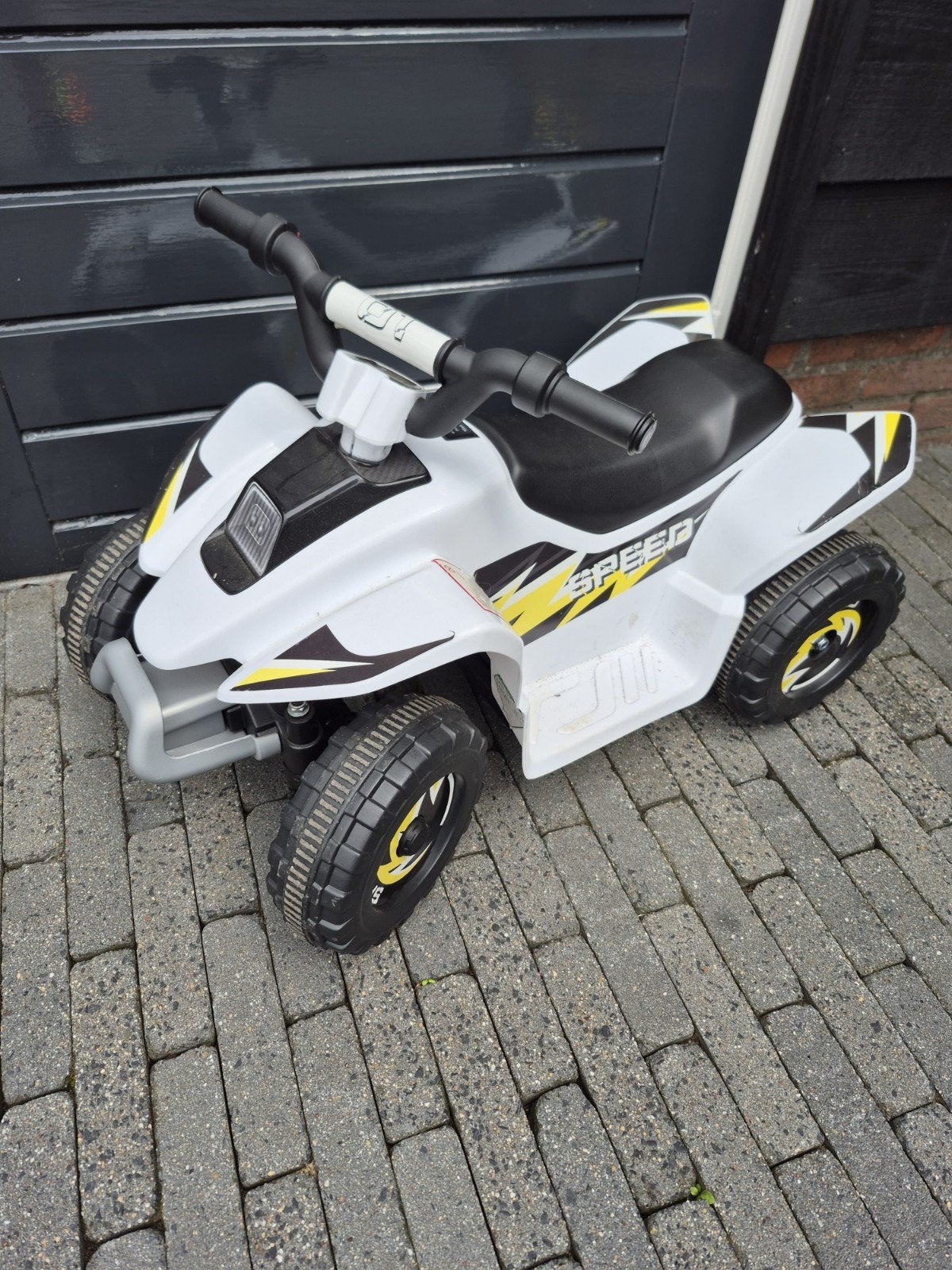 Elektrische kinderquad, Kinderen en Baby's, Speelgoed | Buiten | Voertuigen en Loopfietsen, Ophalen, Zo goed als nieuw, Overige typen