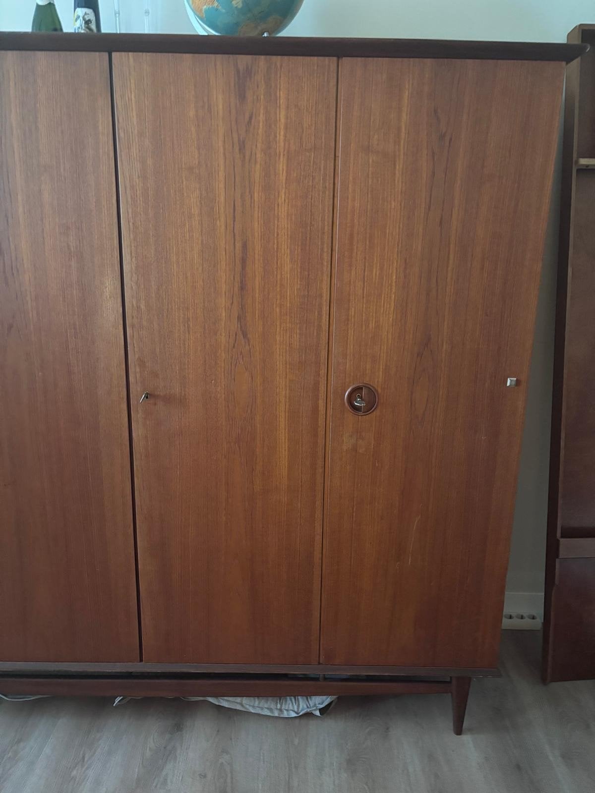 louis van Teeffelen kledingkast van WeBe., Ophalen, Met plank(en), Zo goed als nieuw, 200 cm of meer