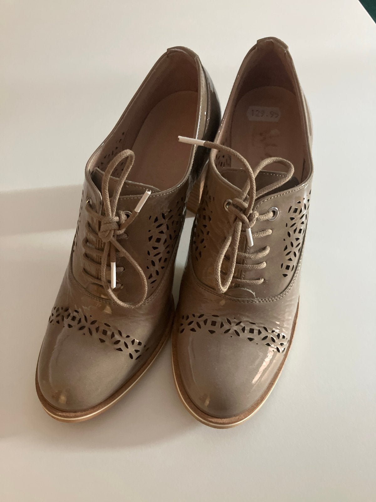 Zo goed als nieuwe Hispanitas schoenen met hak, Ophalen, Zo goed als nieuw, Overige kleuren, Schoenen met hoge hakken