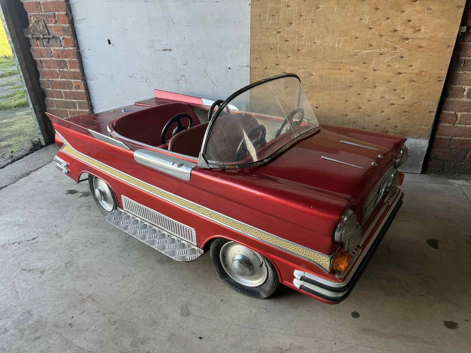 Kermis draaimolen autopede dodge, Ophalen, Gebruikt