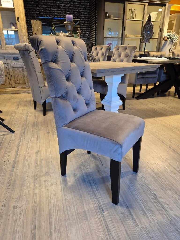 *VOORRAAD* 4 Landelijke Eetkamerstoel Bellagio Stof Taupe (5, Huis en Inrichting, Landelijke eetkamerstoel Bellagio Knoopjes Gratis Bezorging