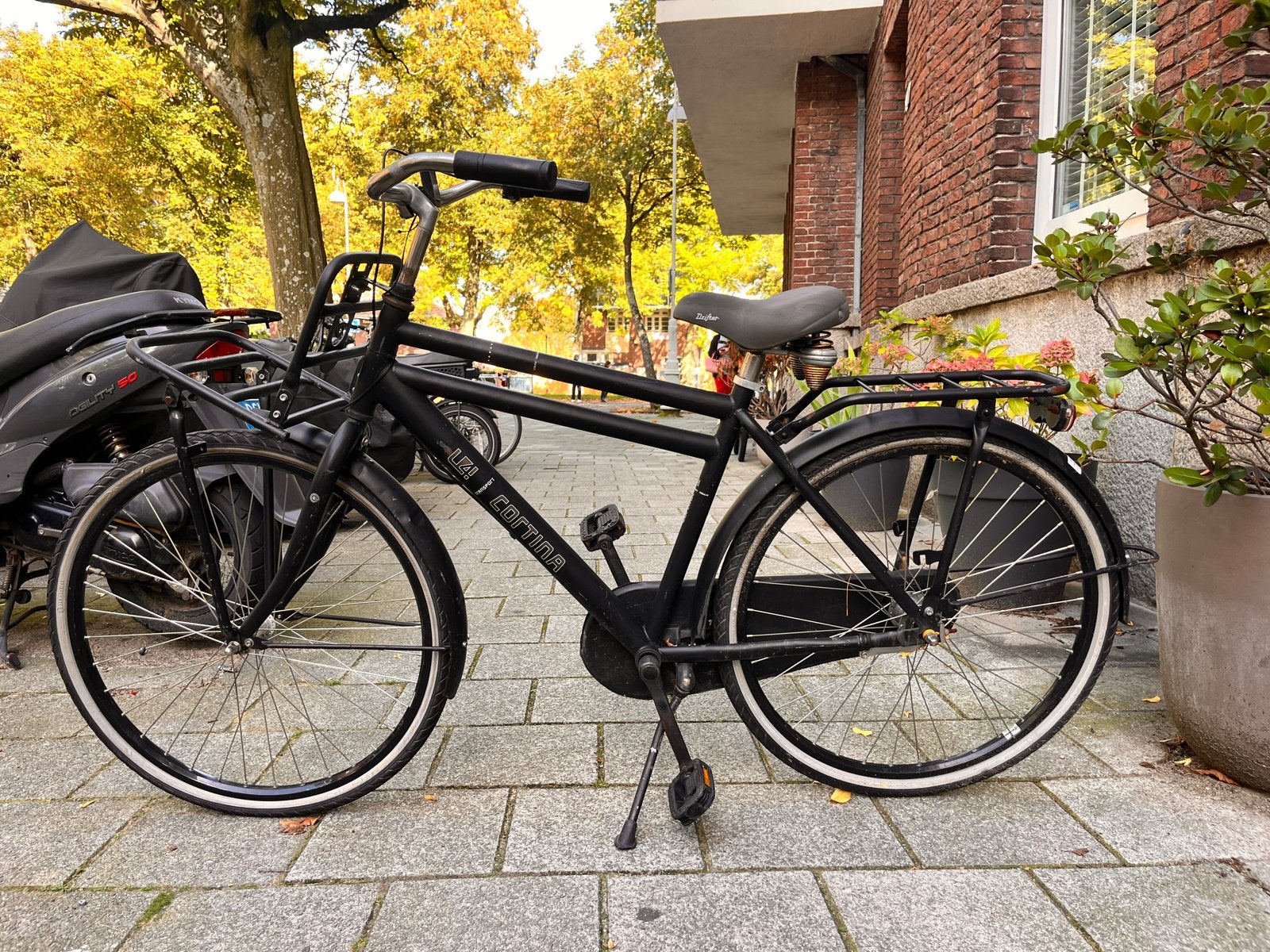 Cortina U4 Transportfiets - jongensfiets - Zwart - Gebruikt