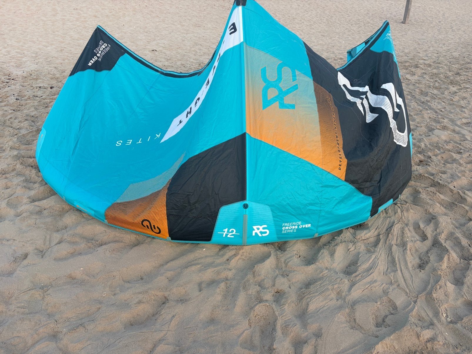 Eleveight kites +board, Watersport en Boten, Kitesurfen, Twintip, Ophalen of Verzenden, Zo goed als nieuw, Kite