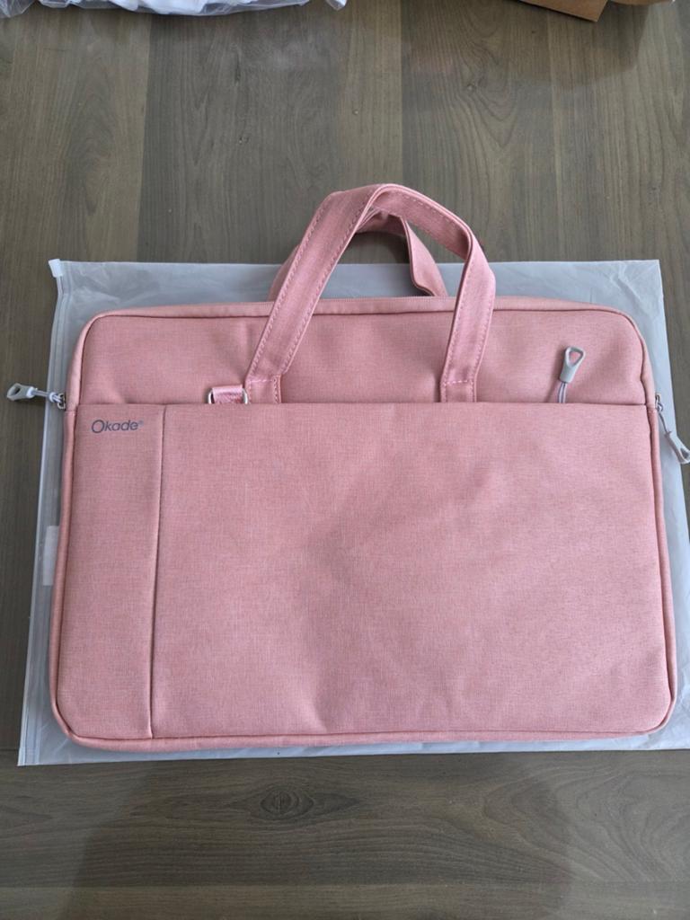 Roze Laptophoes met Schouderband, Nieuw, Laptophoes, Overige merken, Gevoerd laptopvak