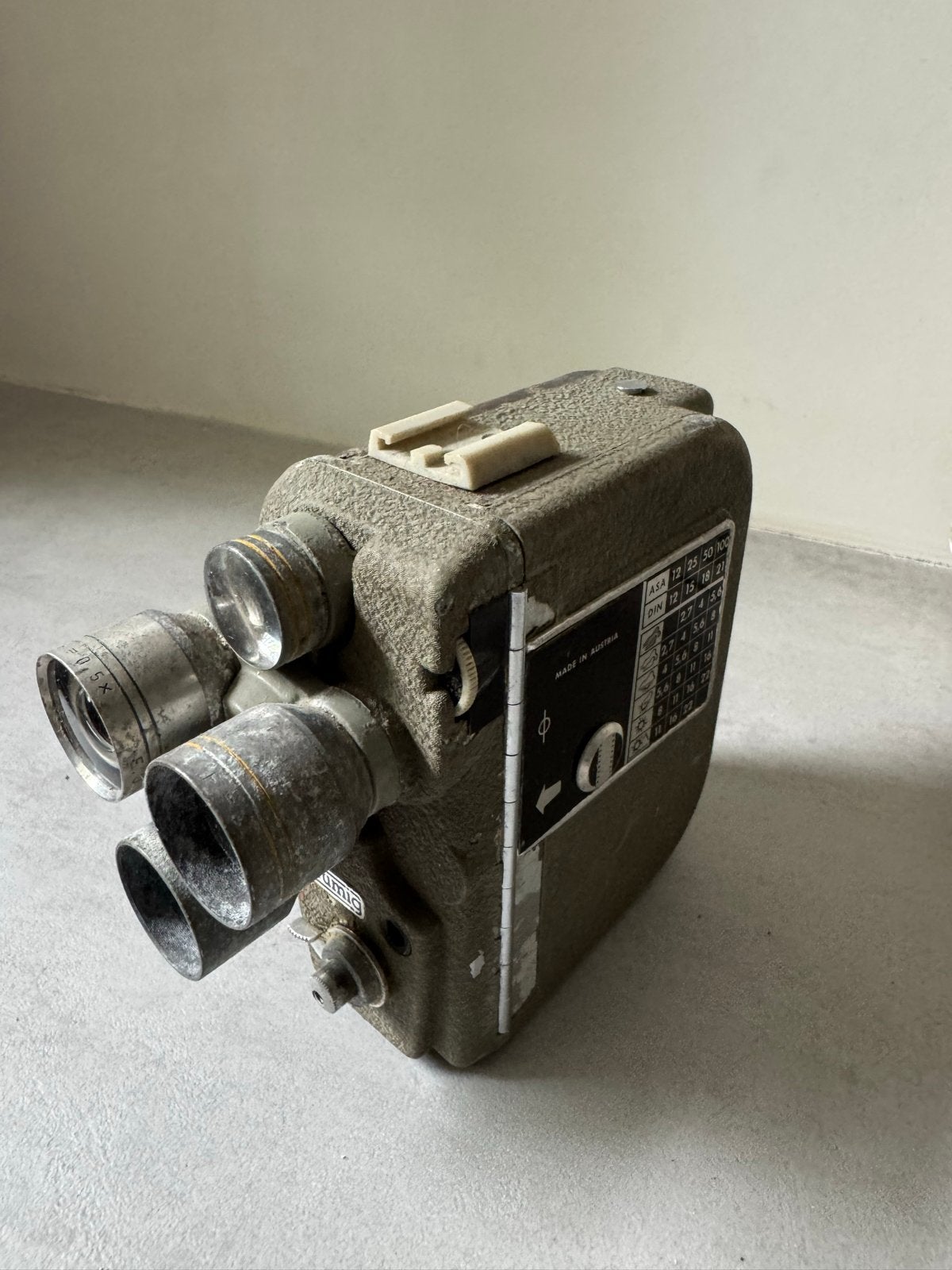 Vintage Eumig Electric 12 8mm filmcamera, Ophalen of Verzenden, 8mm, Camera