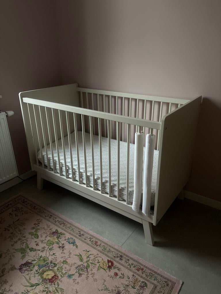 Beige ledikant 120x60cm zgan, Kinderen en Baby's, Kinderkamer | Complete kinderkamers, Ophalen, Zo goed als nieuw, Jongetje of Meisje