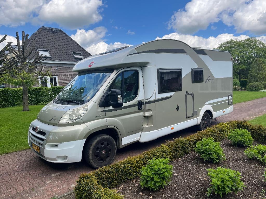 Te koop: Burstner Ixeo 664 met hefbed - zeer nette staat, Caravans en Kamperen, Campers, Gaslek-detector, Ringverwarming, Fiat