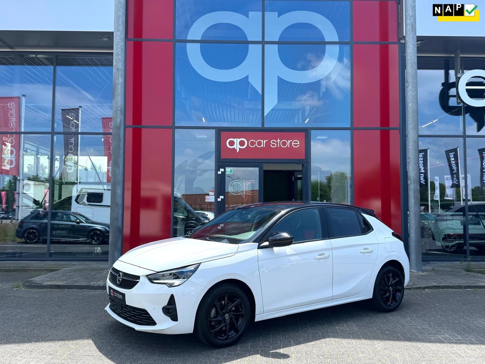 Opel Corsa 1.2 GS Line | LED | 360 Camera | Parksens | Carpl, Auto's, Voorwielaandrijving, Dealer onderhouden, 101 pk, Gebruikt