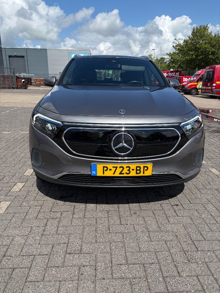 Mercedes-Benz EQA 250 190pk 2022 Grijs, Auto's, Mercedes-Benz, 1940 kg, Origineel Nederlands, Elektrisch, 90 €/maand