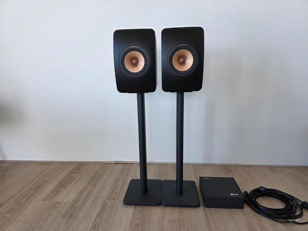 KEF LS50 Wireless II - Actieve Hi-Fi Luidsprekers + Stands, Audio, Tv en Foto, Luidsprekers, Zo goed als nieuw, Front, Rear of Stereo speakers