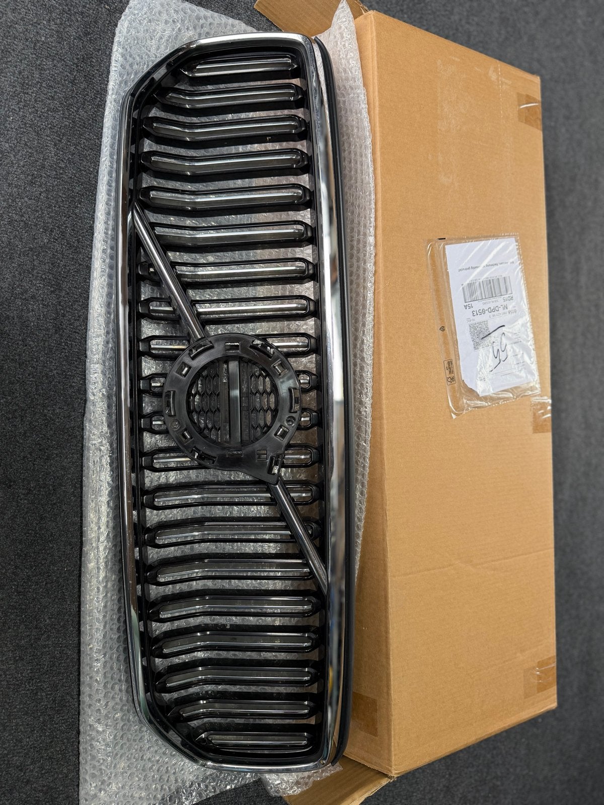 Volvo Grille Origineel, Auto-onderdelen, Carrosserie en Plaatwerk, Ophalen, Gebruikt, Voor, Volvo