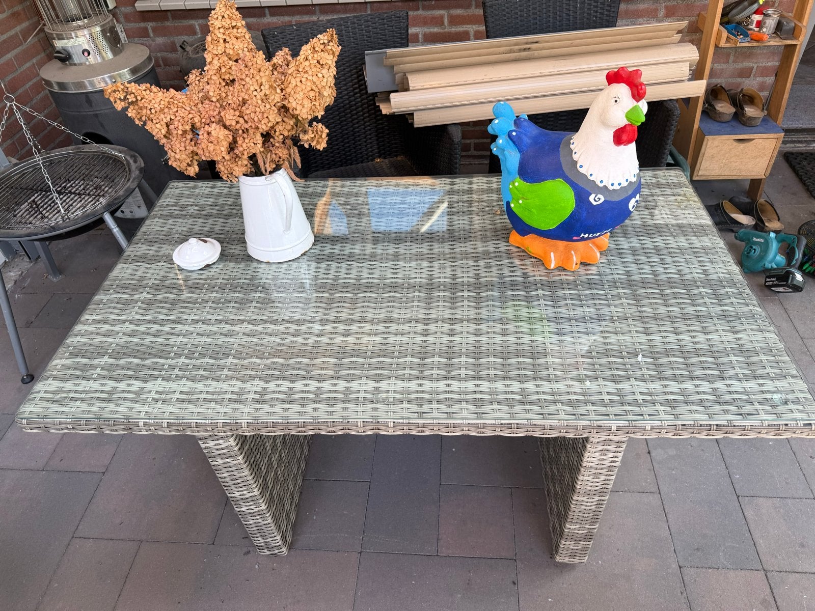 tuintafel met glazen blad en 2 stoelen, Tuin en Terras, Ophalen, Gebruikt, Rechthoekig, Overige materialen