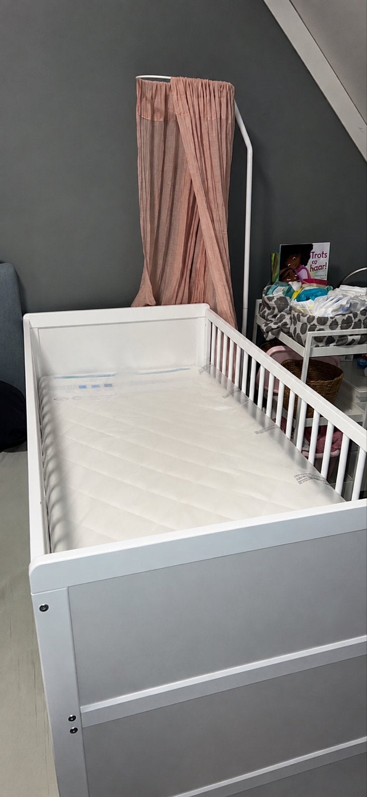 Petite Amélie Ledikant Evolutif 3-in-1 met matras, Kinderen en Baby's, Ophalen, Gebruikt, Ledikant