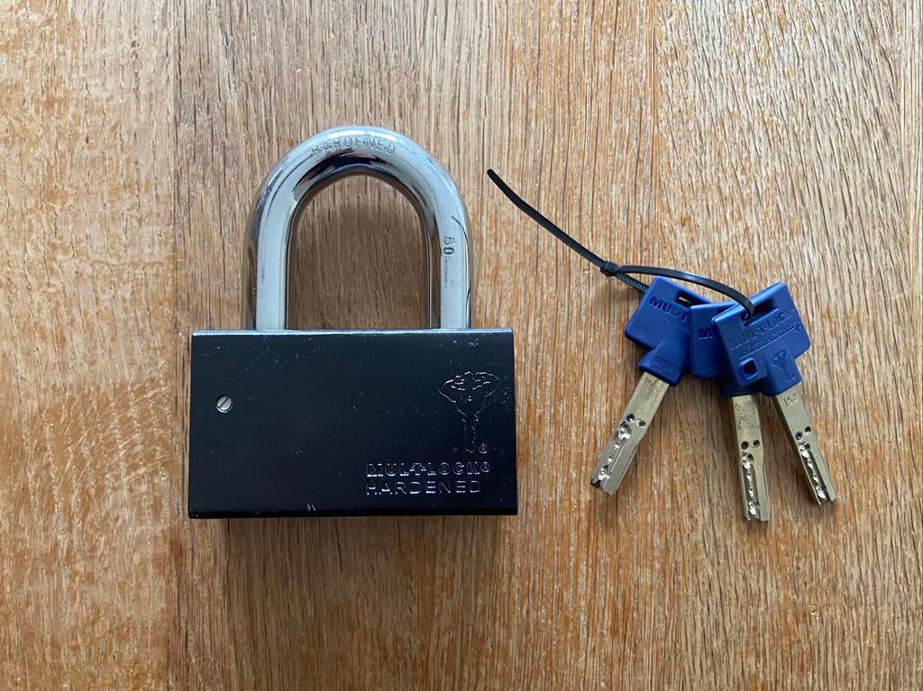Nieuw Mul-T-Lock C16 container hangslot ter waarde van €235,, Ophalen of Verzenden, Nieuw, Slot