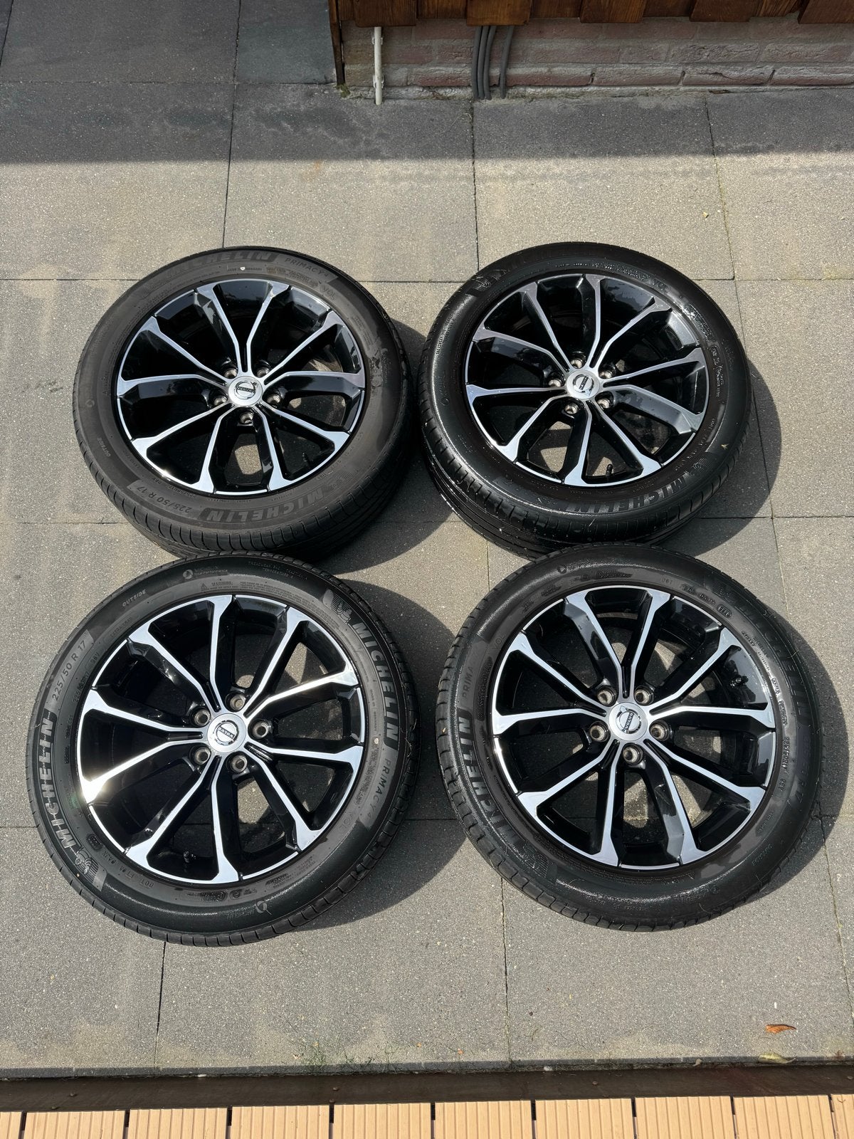 Volvo V60/S60 17 inch velgen met Michelin zomerbanden, Ophalen, Gebruikt, Banden en Velgen, 17 inch
