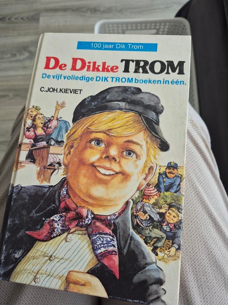 De Dikke Trom - 100 jaar Dik Trom, Ophalen of Verzenden, Gelezen, C. Joh. Kieviet, Fictie algemeen