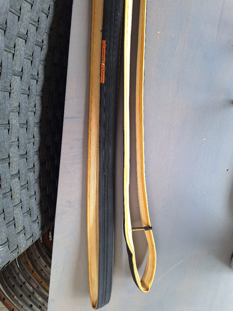 2 tubes,  gomme Italia, Ophalen of Verzenden, Gebruikt