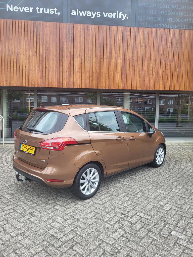 Ford B-Max 1.0 Tetanium Ecoboost 74KW/100PK, Auto's, Voorwielaandrijving, 750 kg, Bruin, 100 pk