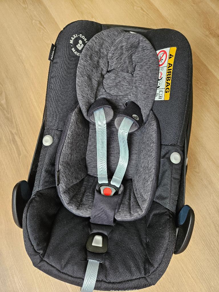 Maxi-Cosi autostoel met hoes en twee isofix-bases., Ophalen, Zo goed als nieuw, Isofix, 0 t/m 13 kg
