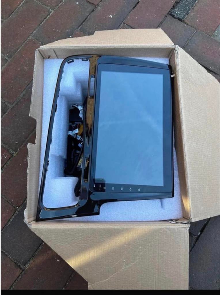 Xtrons Driving Entertainment Golf 7, Auto diversen, Ophalen of Verzenden, Gebruikt