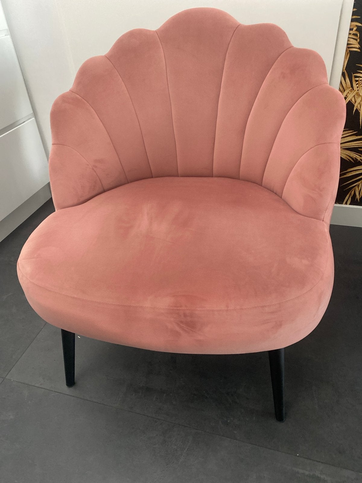 Roze schelpstoel - Fluweel - Zo goed als nieuw, Huis en Inrichting, Ophalen, Overige kleuren, Zo goed als nieuw, Eén