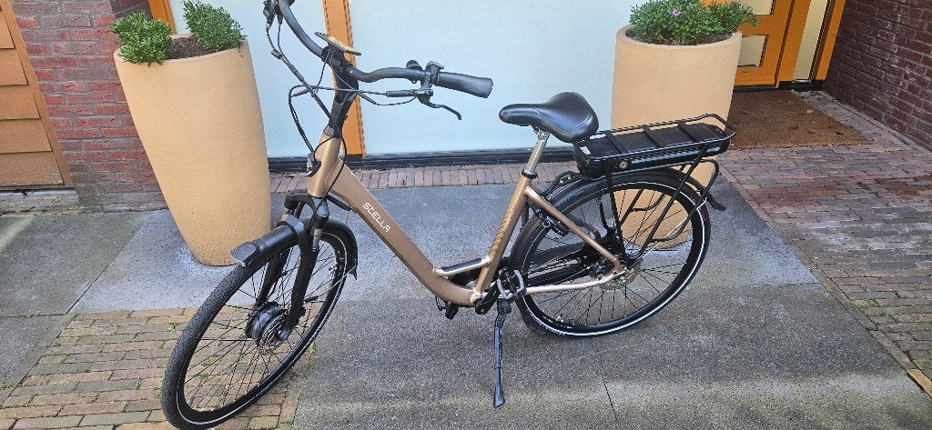 Elektrische fiets Stella Livorno, Zo goed als nieuw, 51 tot 55 cm, 50 km per accu of meer, Ophalen