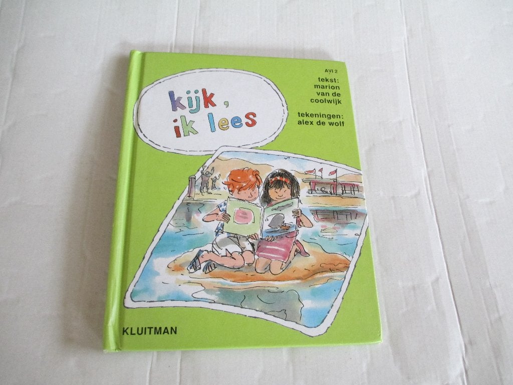 4 boekjes lezen is leuk - marion van de coolwijk, Boeken, Ophalen of Verzenden, Gelezen, Fictie algemeen