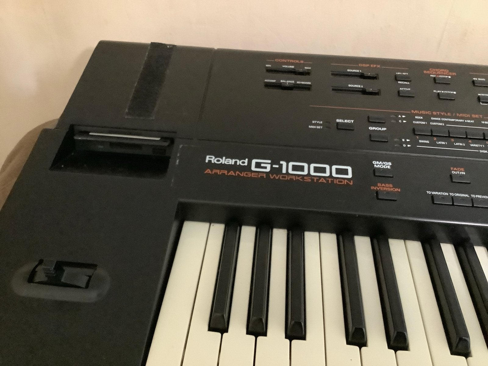 Roland G-1000 Arranger Workstation - Gebruikt, Muziek en Instrumenten, Synthesizers, Ophalen, Gebruikt, Roland, Met midi-aansluiting