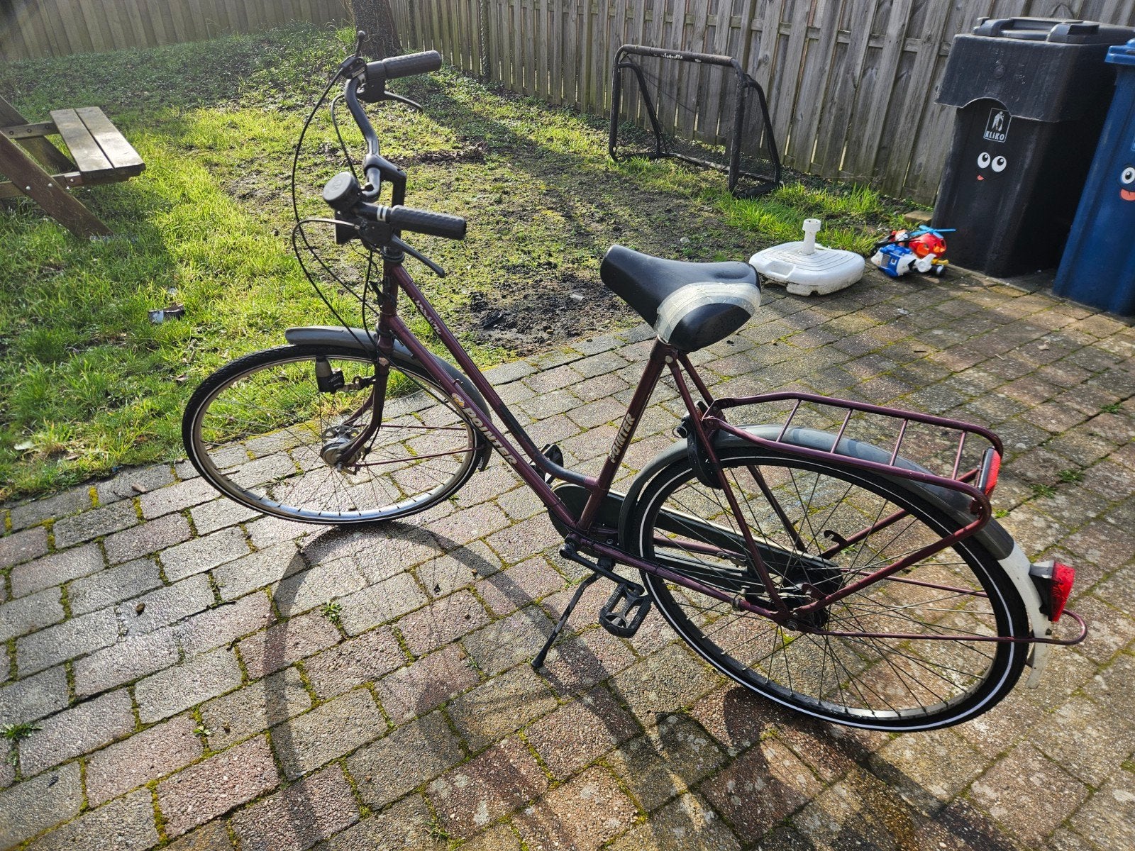 Fiets om op te knappen - zacht prijsje, Fietsen en Brommers, Fietsen | Dames | Damesfietsen, Gebruikt, Ophalen of Verzenden