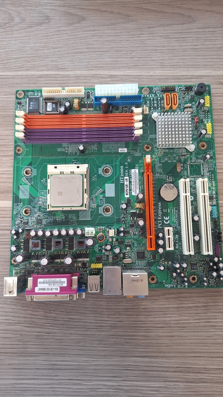 Moederbord + cpu, Computers en Software, Moederborden, Ophalen of Verzenden, AMD