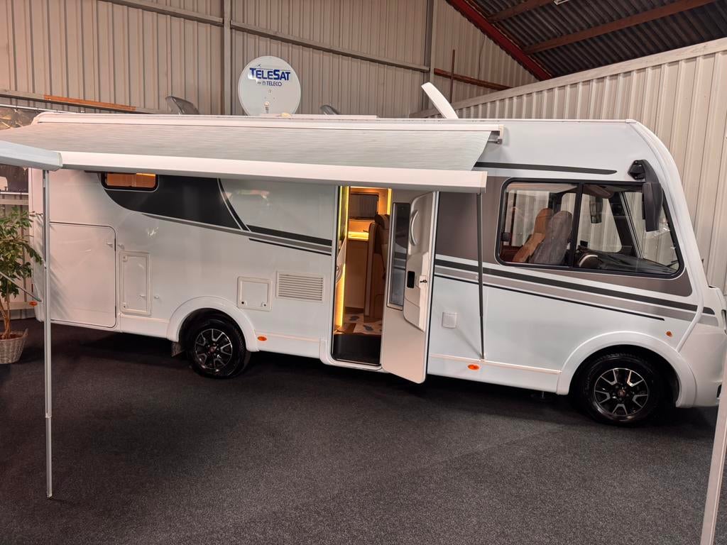 Carado I447 bj 2021 met HPC levelsysteen zeer compleet, Integraal, Ringverwarming, Fiat, Luifel