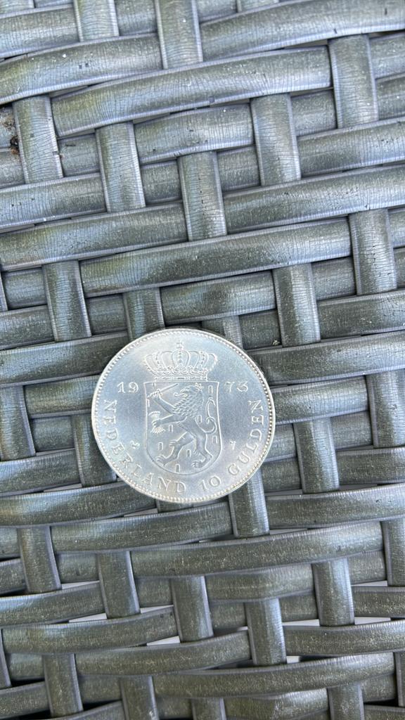 10 gulden zilver 1973 Juliana, Postzegels en Munten, Munten | Nederland, Verzenden, Koningin Juliana, 10 gulden, Zilver