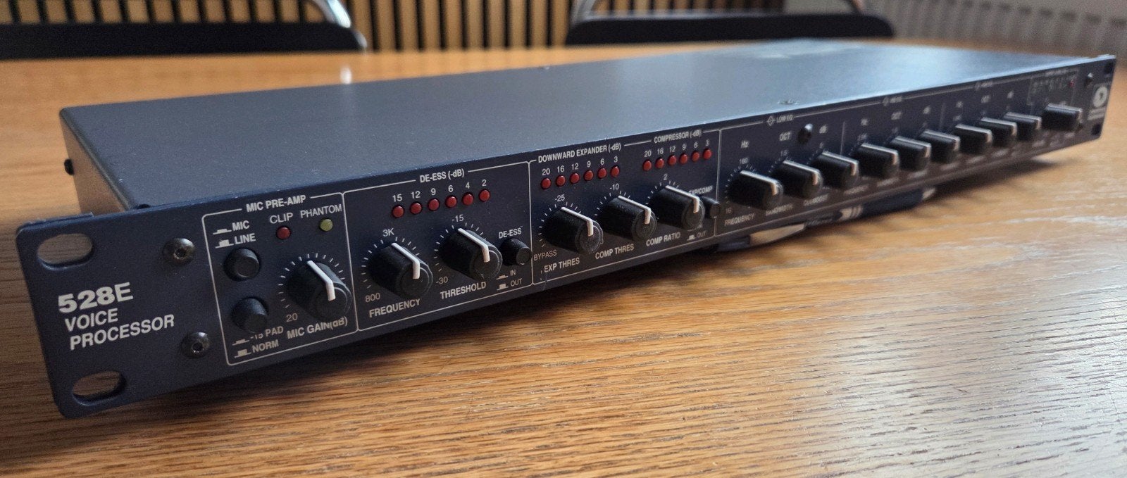 Symetrix 528E Voice Processor, Ophalen of Verzenden, Audio