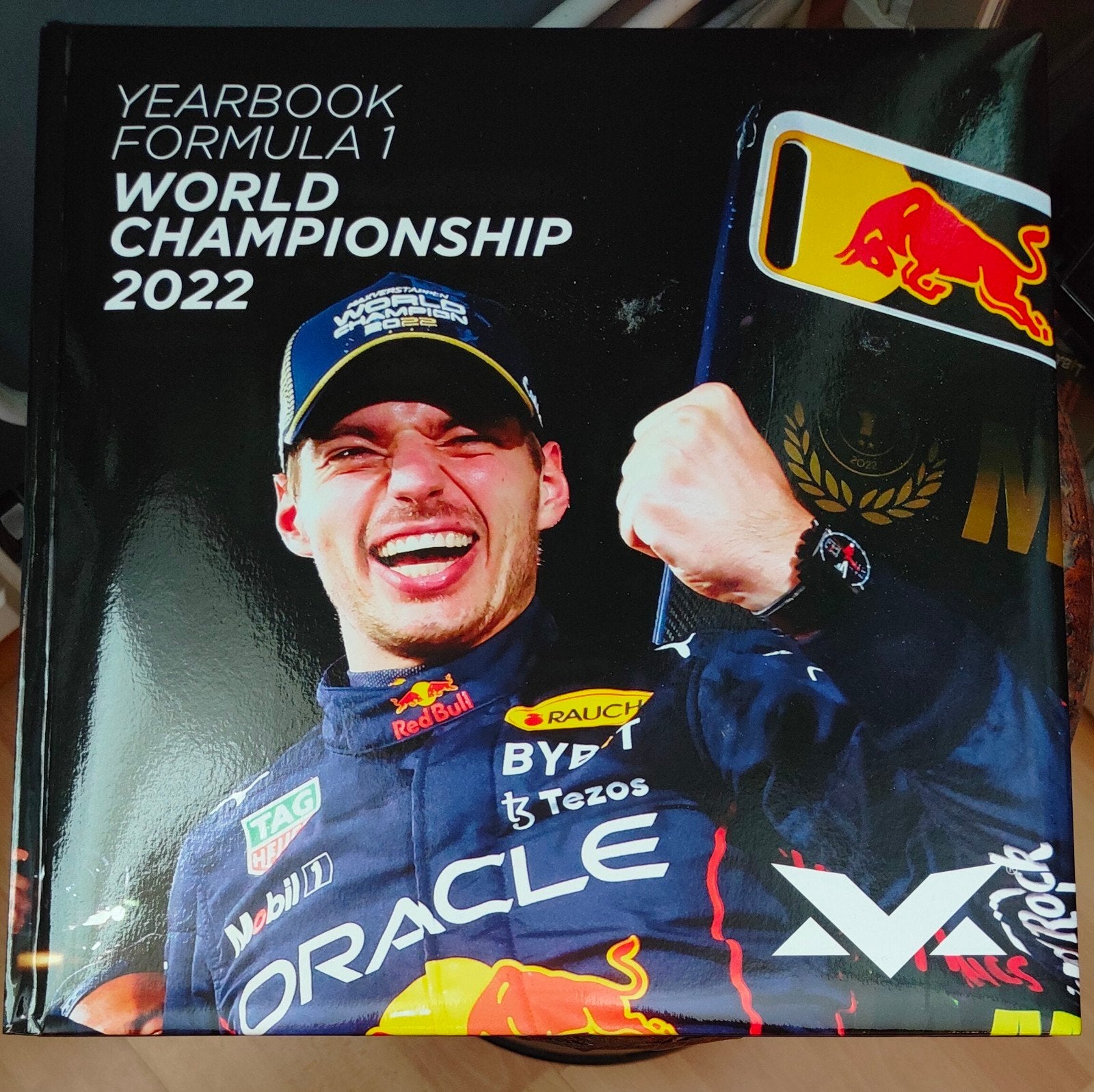 Jaarboek Formule 1 2022 - Max Verstappen World Champion, Ophalen of Verzenden, Nieuw, Algemeen, Onbekend