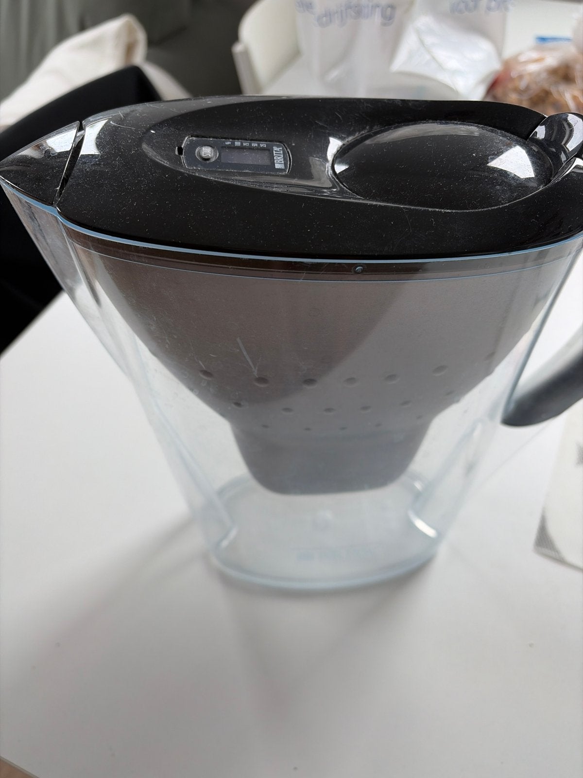 Brita waterfilterkan met 7 interne filters, Ophalen of Verzenden, Zo goed als nieuw